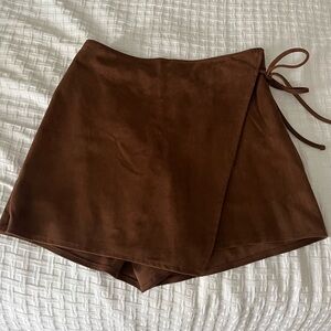 Abercrombie vegan suede mini skort